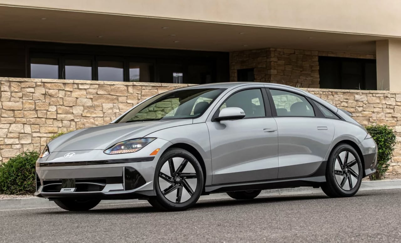 2024 Hyundai IONIQ 6.png