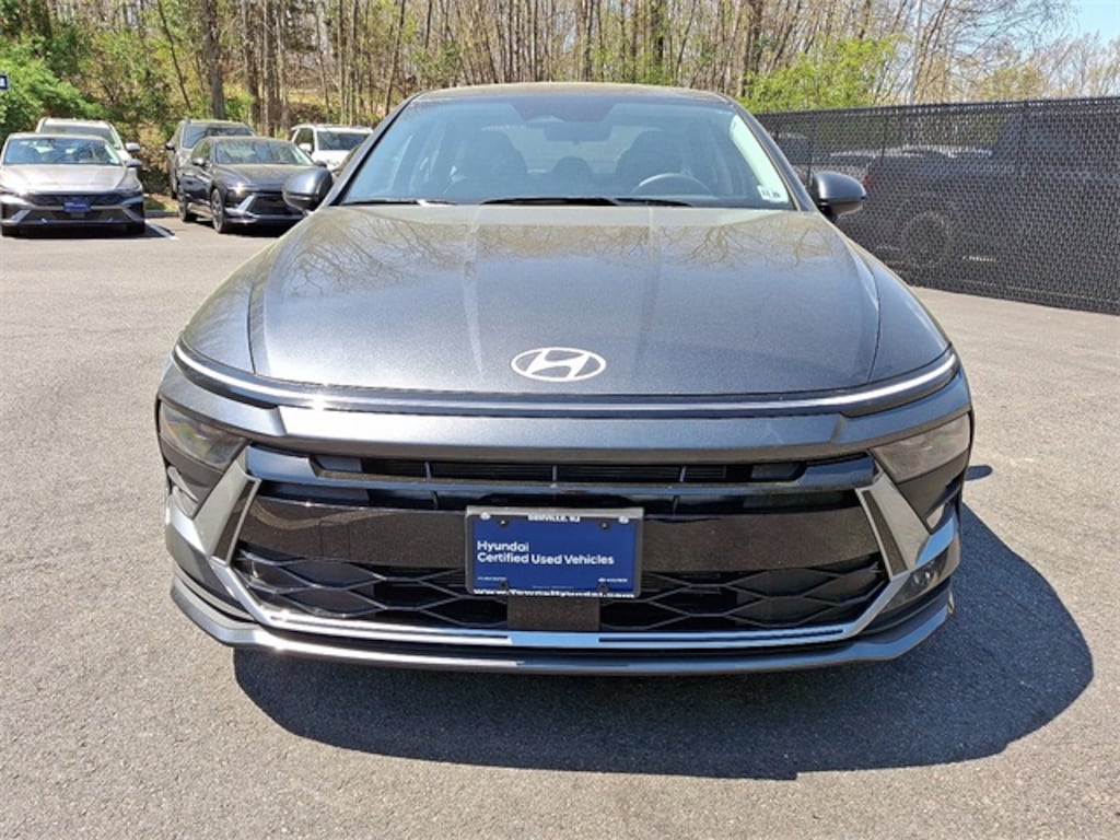 Certified 2025 Hyundai Sonata SE Sedan